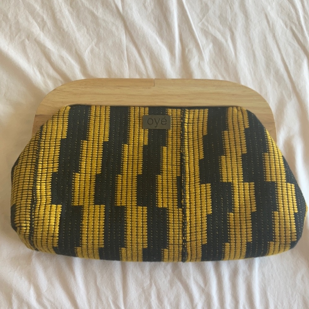 Beautiful hand-crafted African bag made in Ghana